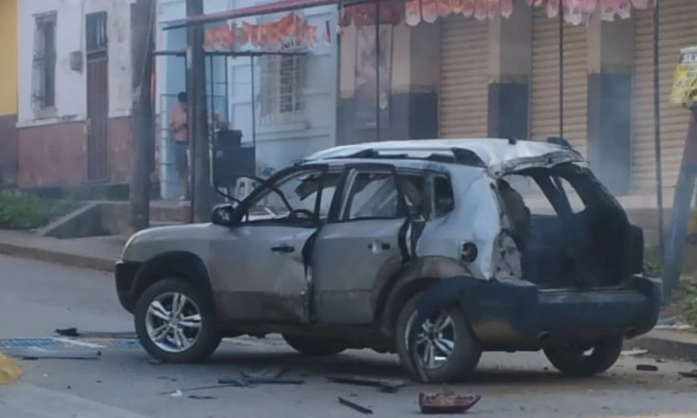 Ataque terrorista con carro bomba sacude subestación de Policía en Jamundí