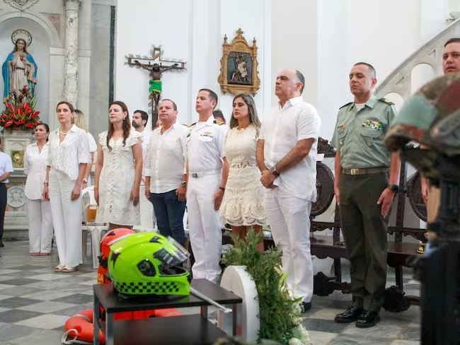 Santa Marta Rinde Homenaje a la Independencia con Misa y Tributo Floral
