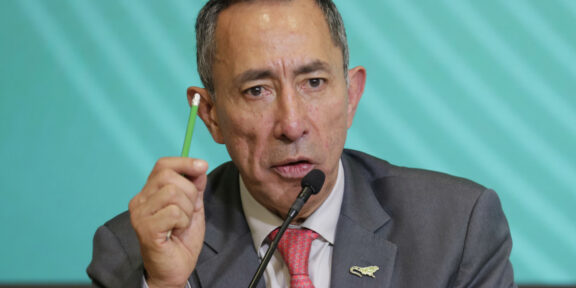 Contraloría exige a Ecopetrol explicación urgente sobre posible venta de su participación en el Permian