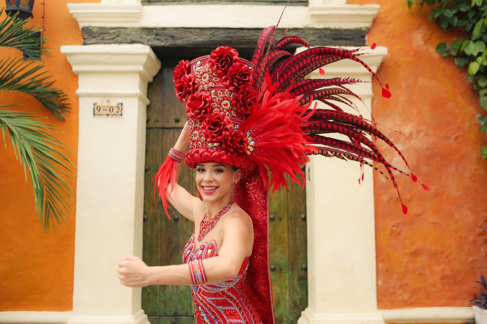 Con homenaje al Congo, la Reina Tatiana lleva la bacanería del Carnaval a las fiestas de la Independencia de Cartagena