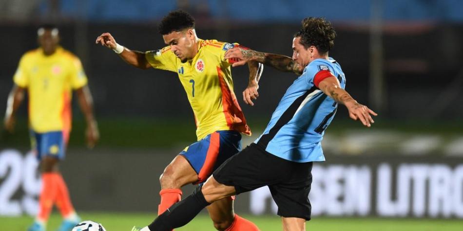 Uruguay vence 3-2 a Colombia en un final electrizante y reafirma su superioridad en casa