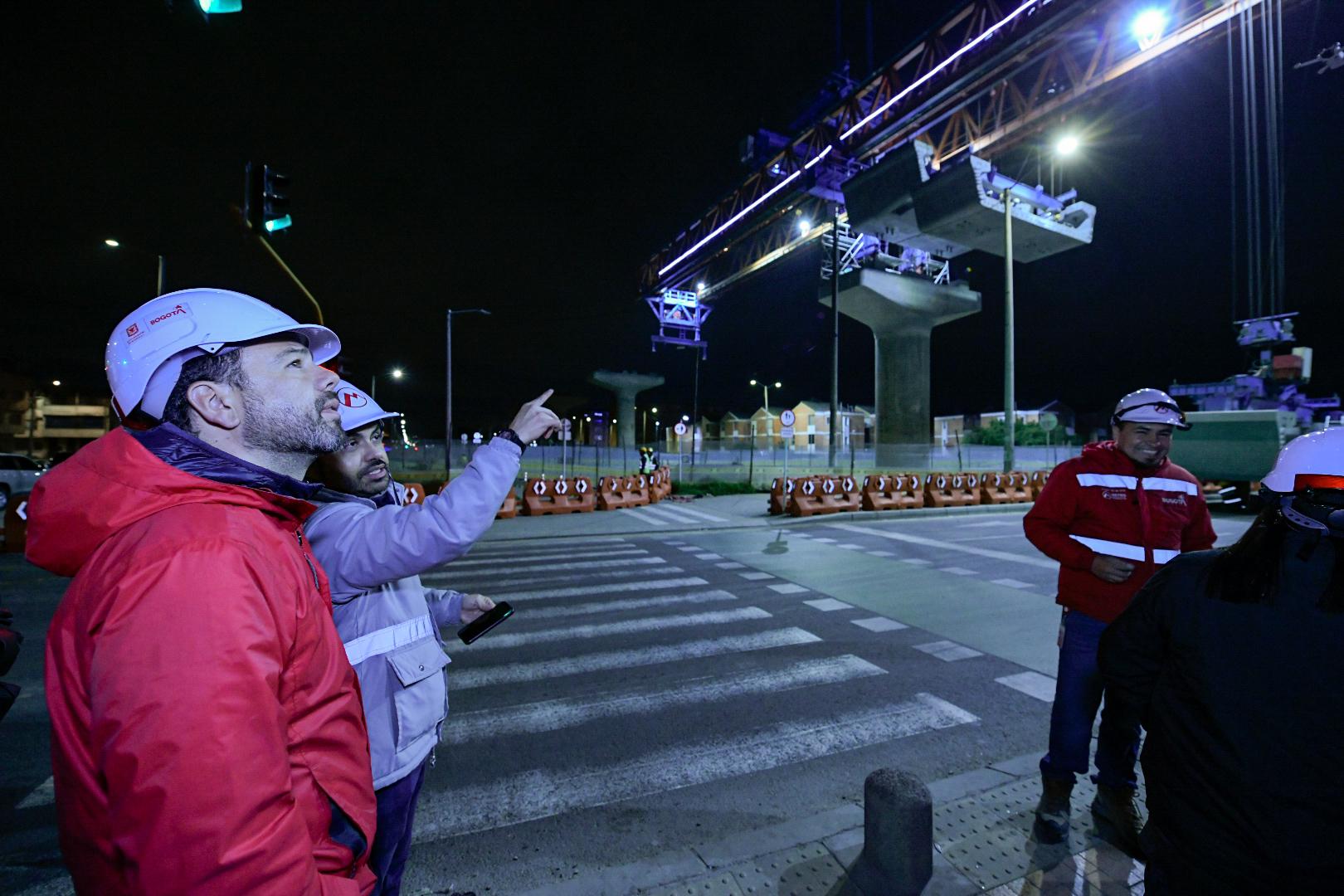 El alcalde de Bogotá, Carlos Fernando Galán, y el gerente de la Empresa Metro de Bogotá