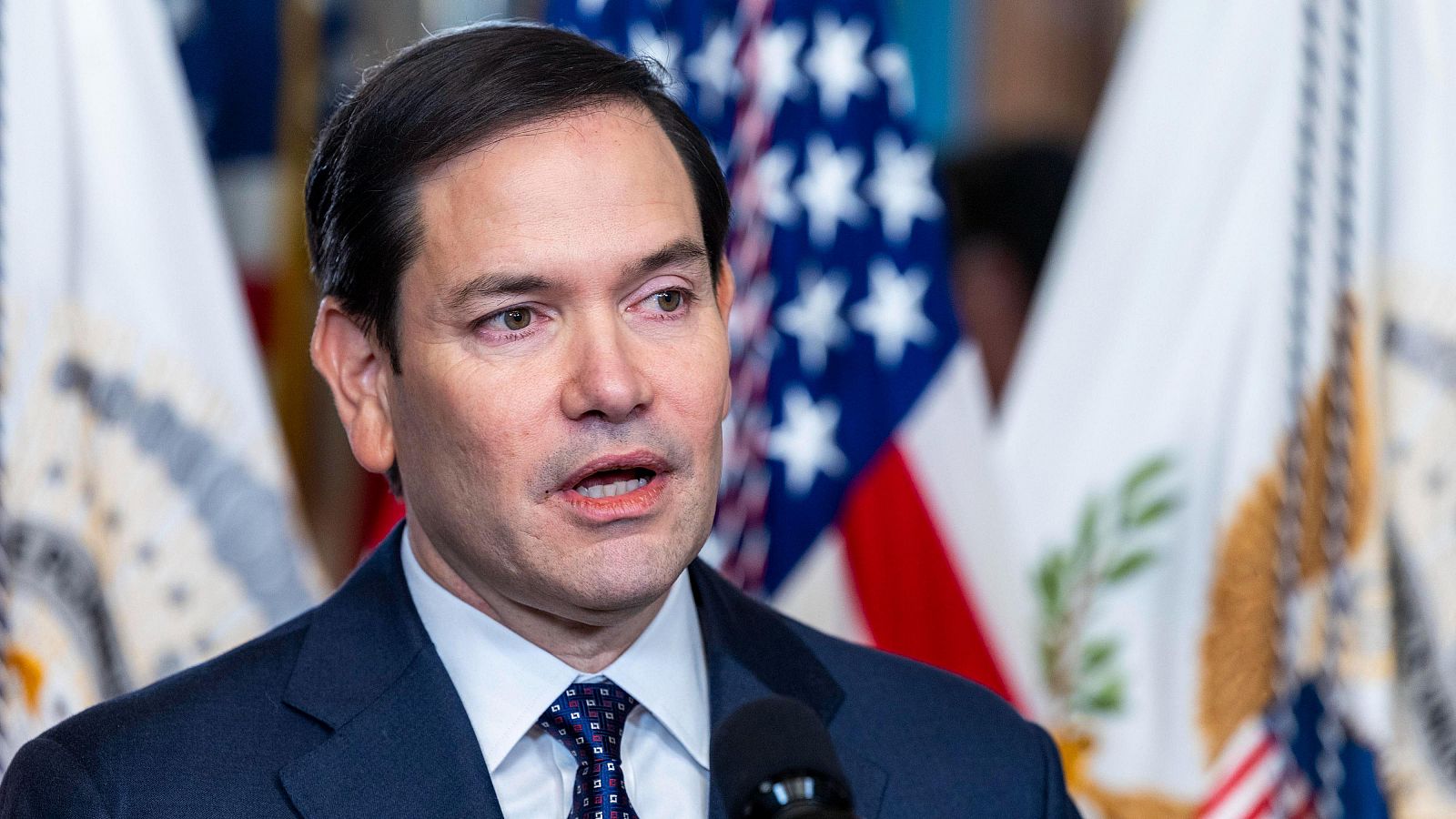 Marco Rubio llega a Panamá en su primer viaje como secretario de Estado de Estados Unidos