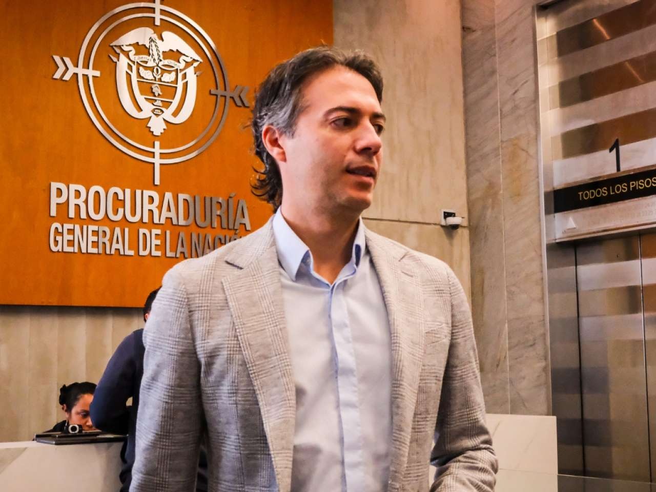 Procuraduría formula cargos contra Daniel Quintero por presunta participación política indebida