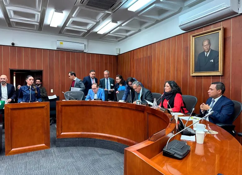 Senado se alista para aprobar reforma laboral con recargos nocturnos desde las 7 p.m. y contrato indefinido como norma