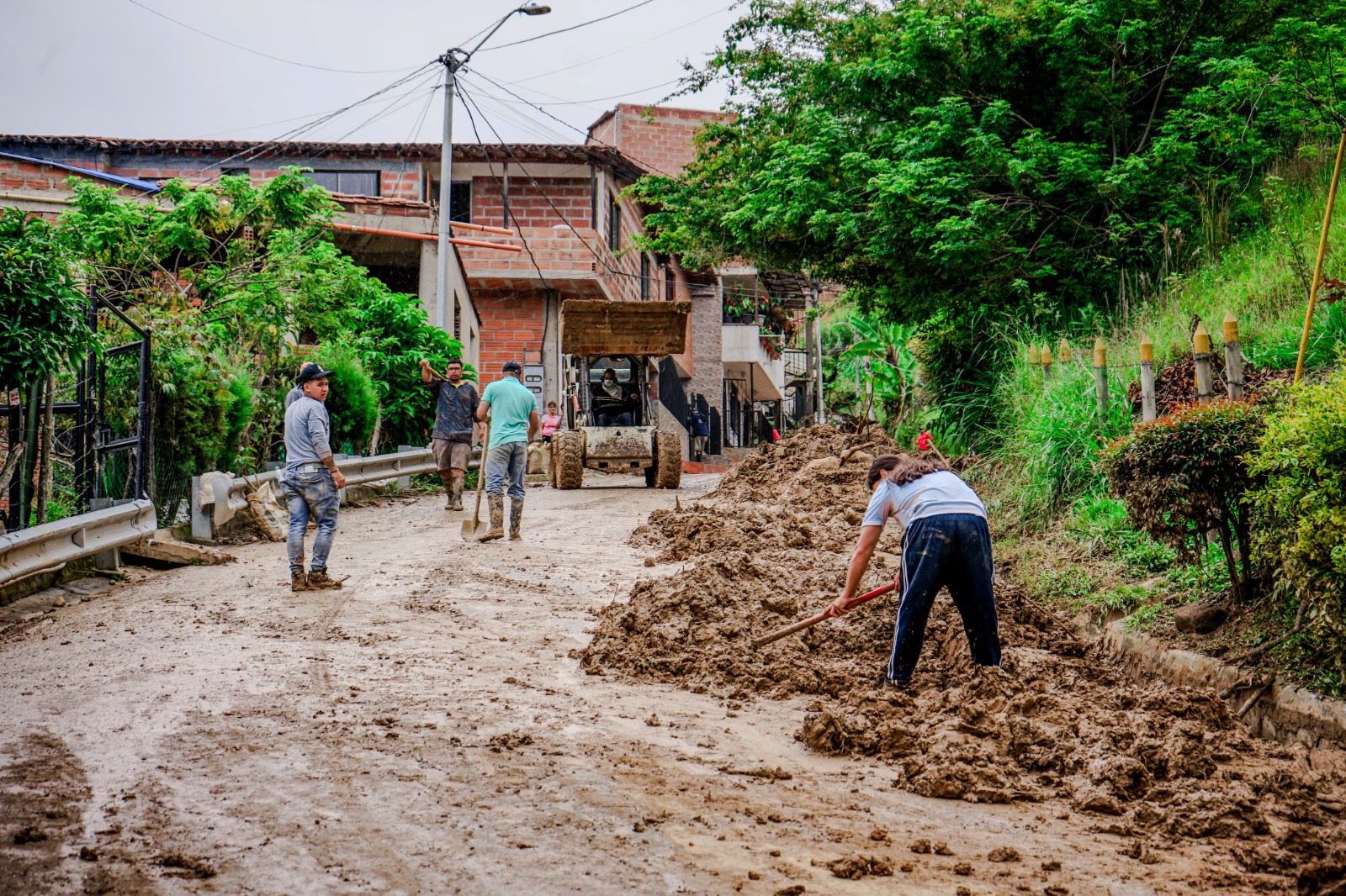 Medellín enfrenta la temporada de lluvias con más de 45 puntos críticos y atención prioritaria en zonas afectadas
