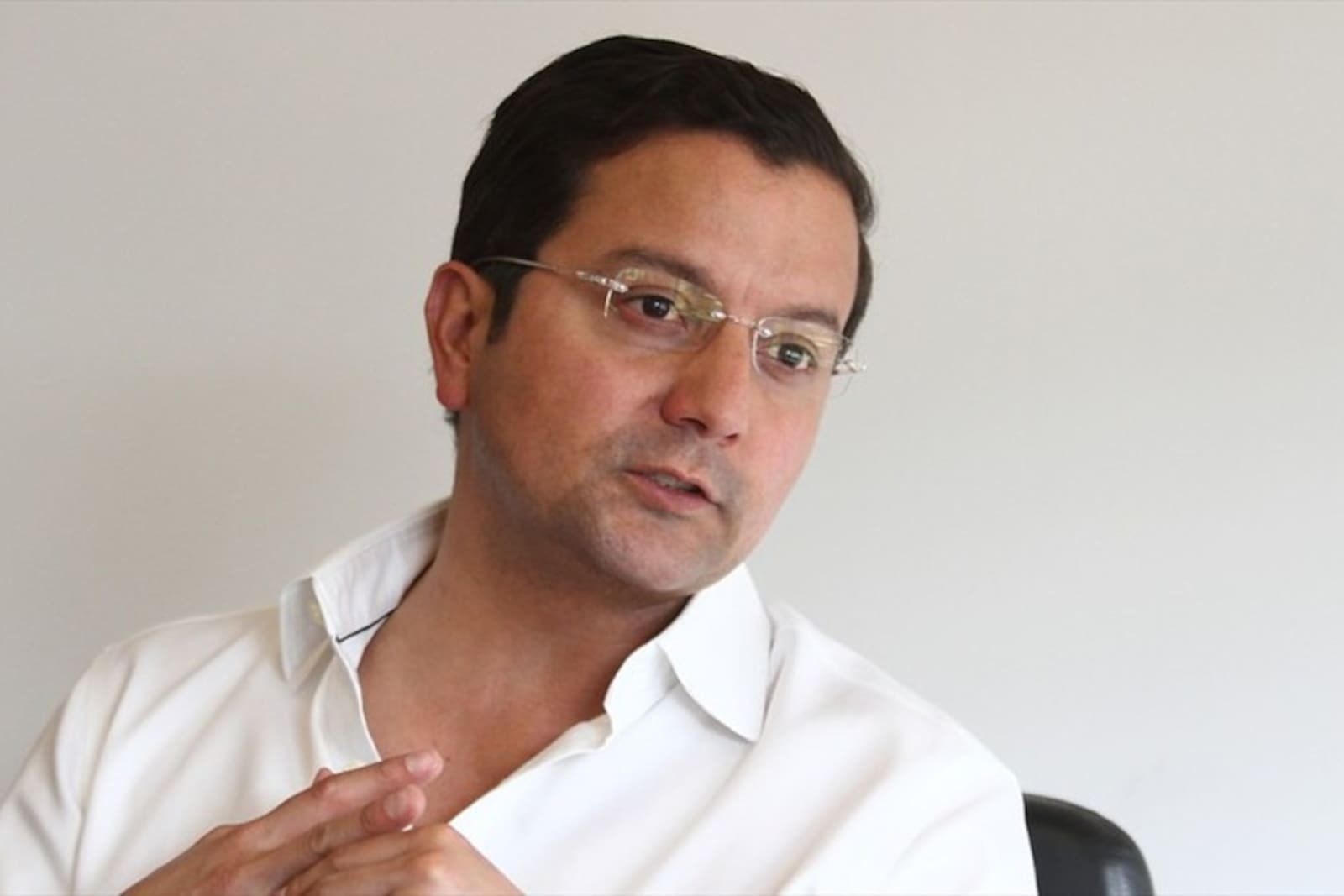 David Luna rechaza propuesta de constituyente y defiende la vigencia de la Constitución del 91