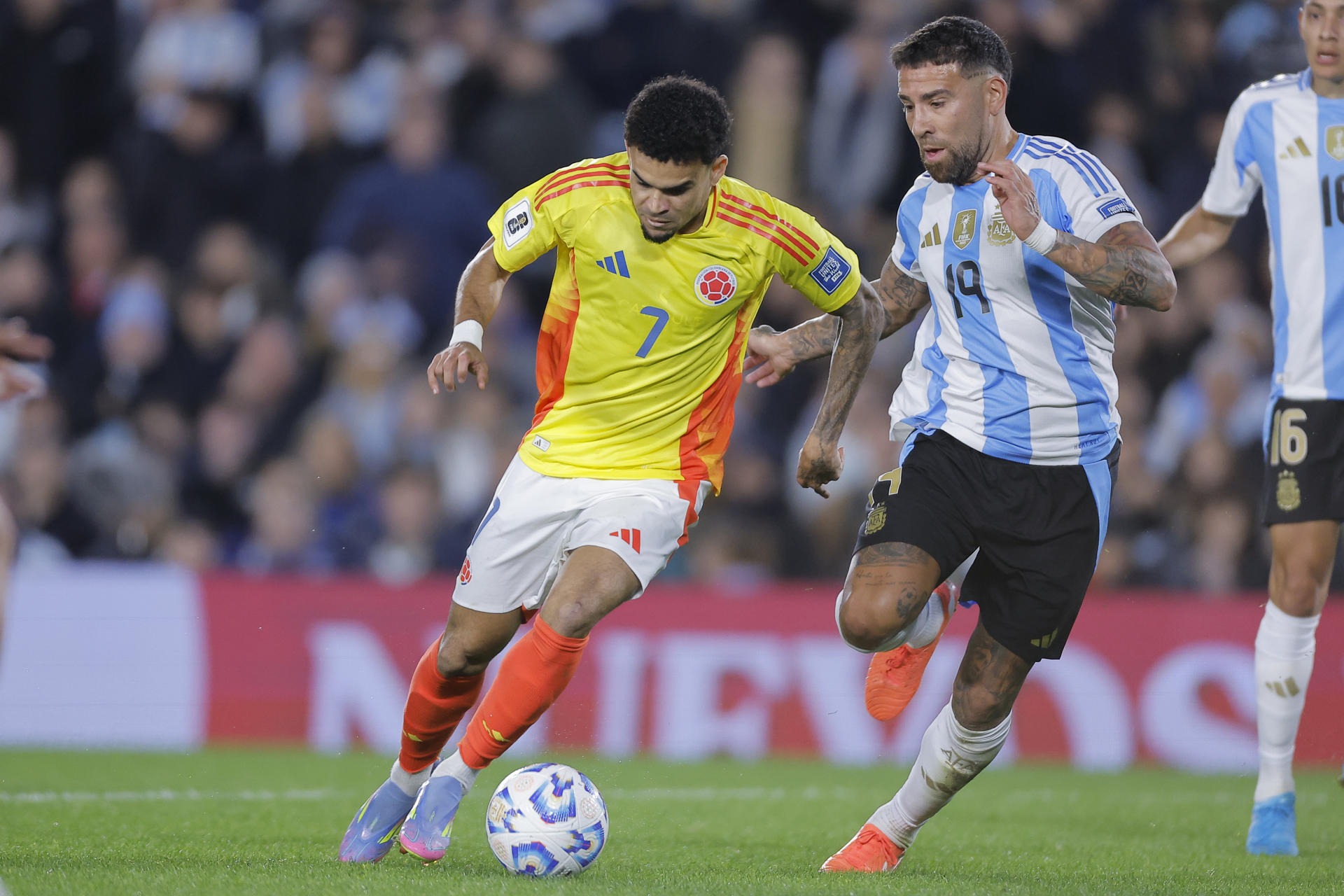 Colombia sigue en zona de clasificación directa tras empatar con Argentina en Buenos Aires