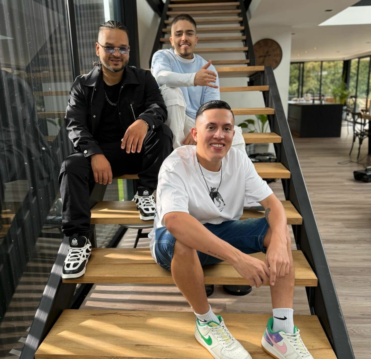 JUMA, Sheeno El Sensei y Gios On The Beat lanzan “Otra Canción”, el nuevo himno del despecho