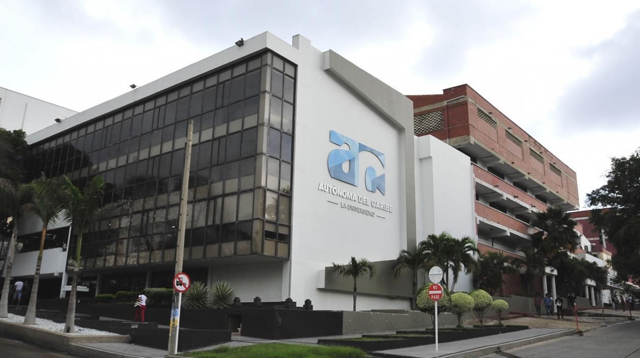 SintraUAC alerta sobre posible transformación de la Universidad Autónoma del Caribe en institución pública y propone modelo mixto como alternativa