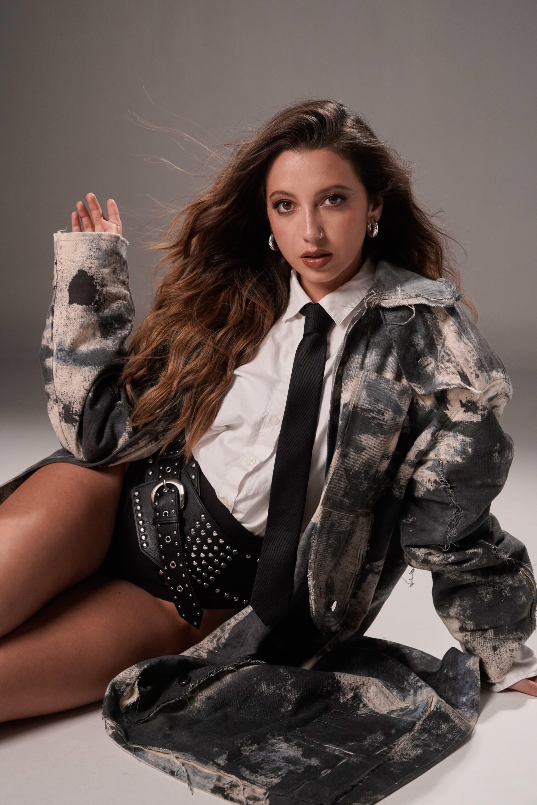Natalia Natalia lleva su pop intenso y honesto con su primera gira por latinoamerica