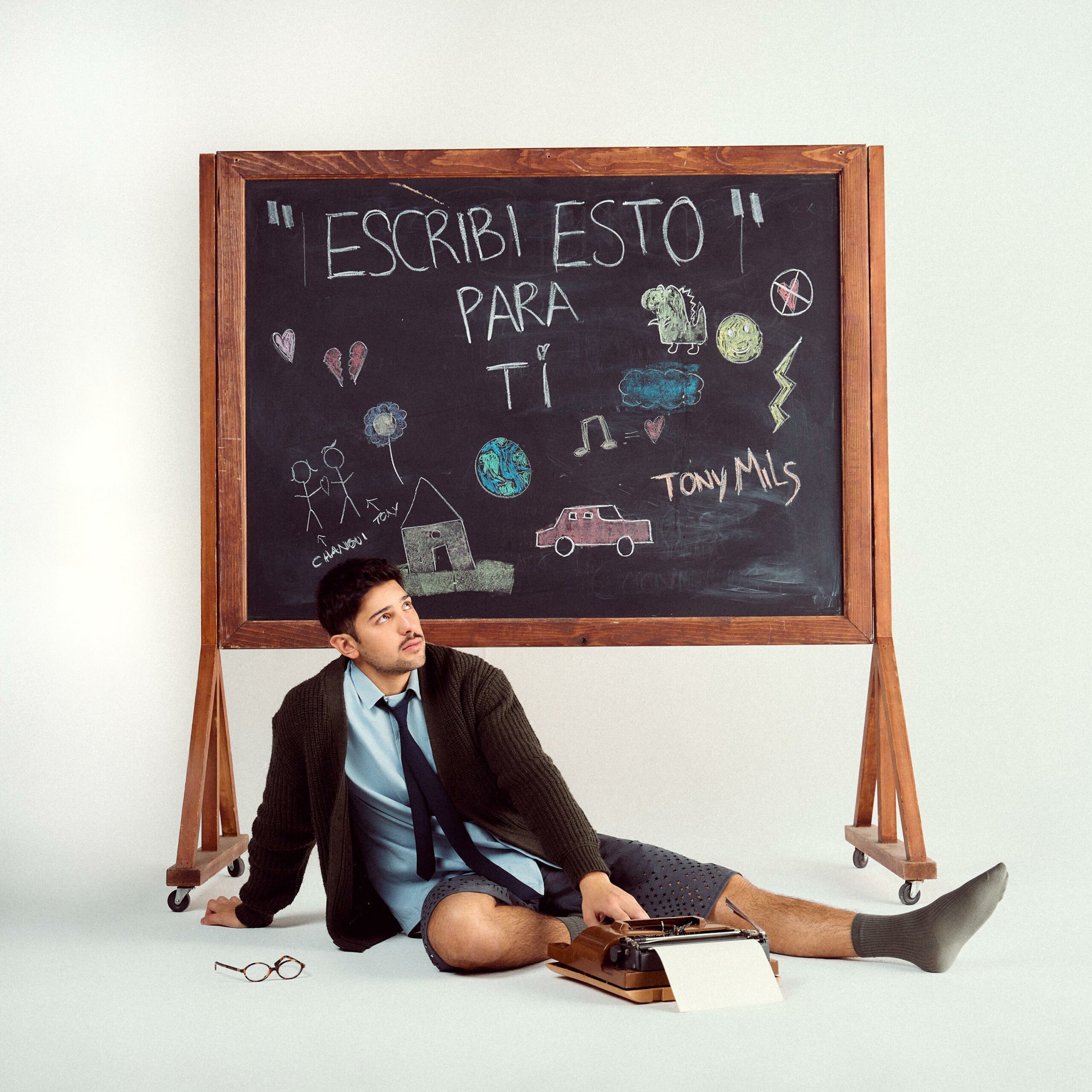 Tony Mils presenta su primer álbum de estudio: Escribí Esto Para Ti
