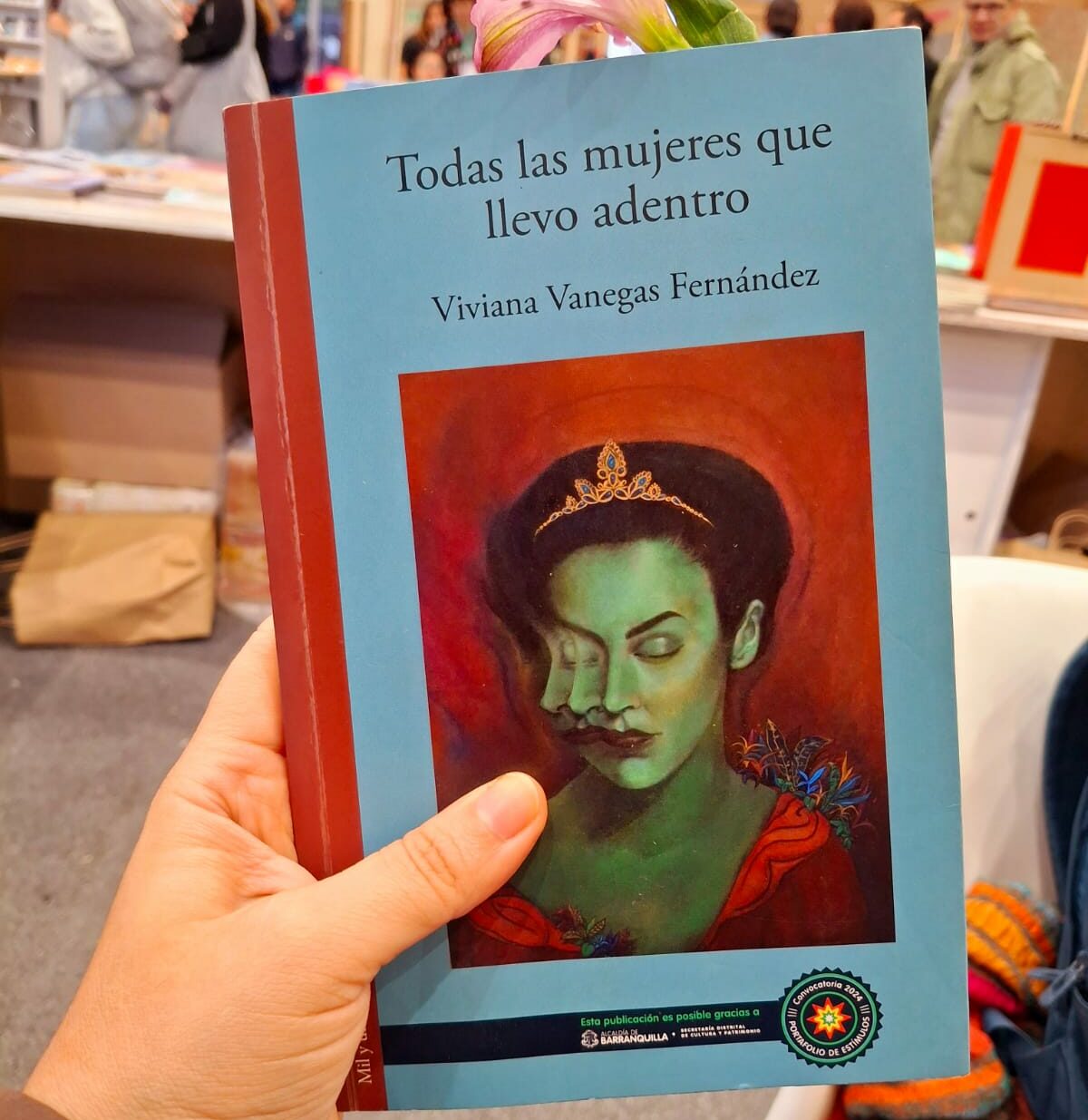 Viviana Vanegas presenta su libro Todas las mujeres que llevo adentro en Luz Terraza Rock