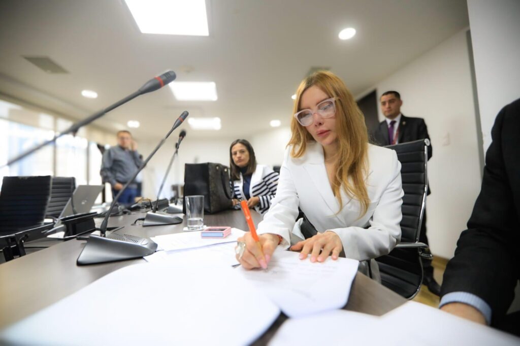 Estados Unidos mantiene arancel del 10 % para productos colombianos