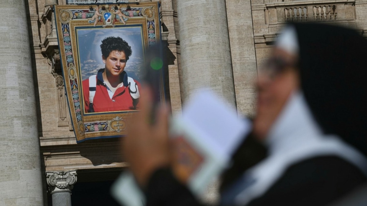 Estos son los milagros que llevaron a Carlo Acutis a ser canonizado como santo millennial