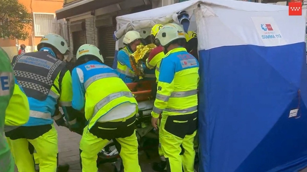 Explosión en un bar de Madrid deja 21 heridos y causa graves daños en Vallecas