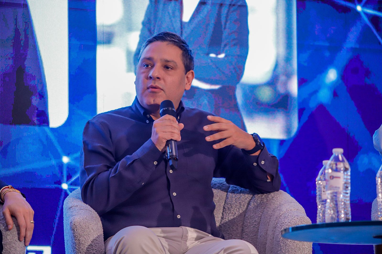 Mauricio Lizcano presenta plan de choque para garantizar el suministro de gas en Colombia