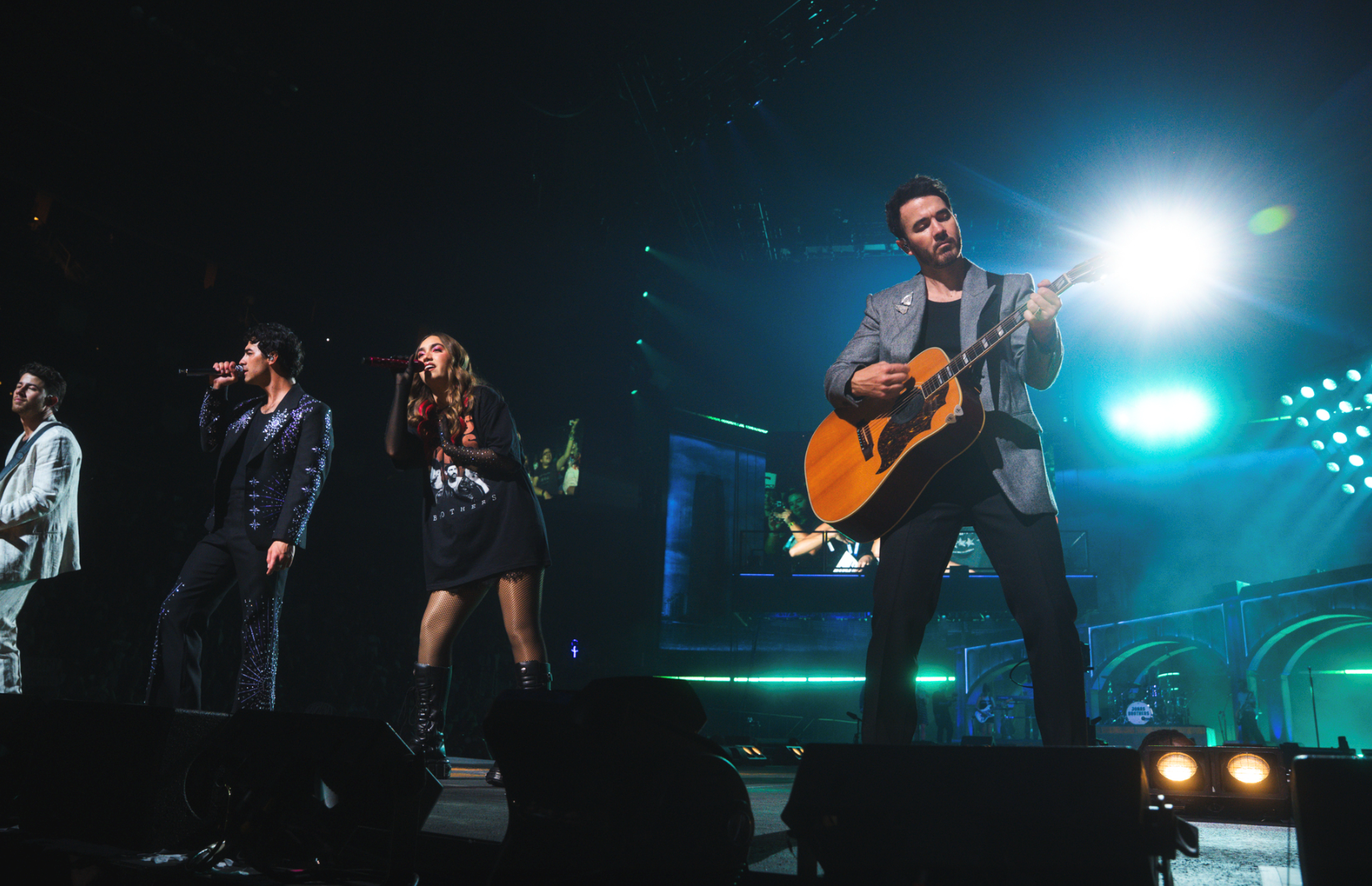 Ela Taubert conquista México con un lleno total en el Teatro Metropólitan