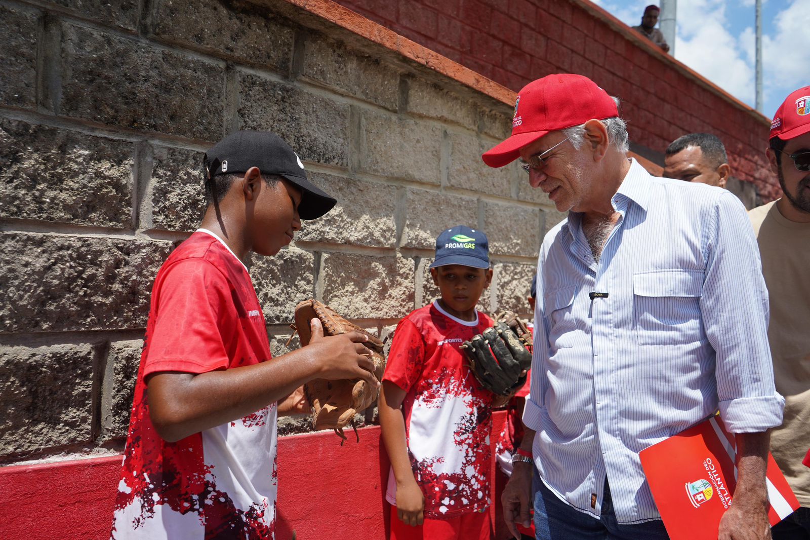 Gobernación impulsa el talento joven con la segunda fase de Escuelas de Béisbol en el Atlántico