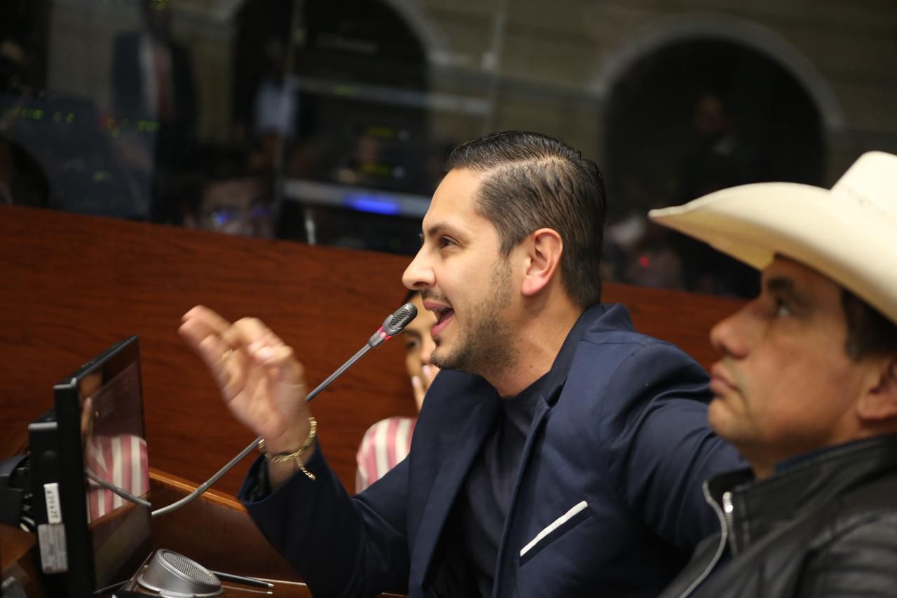 Senador Esteban Quintero rechaza el presupuesto 2026 y acusa al Gobierno de abandonar al deporte y la juventud