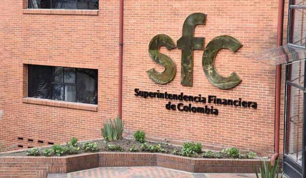 Ganancias del sistema financiero colombiano crecieron 15 % y alcanzaron niveles récord a agosto de 2025