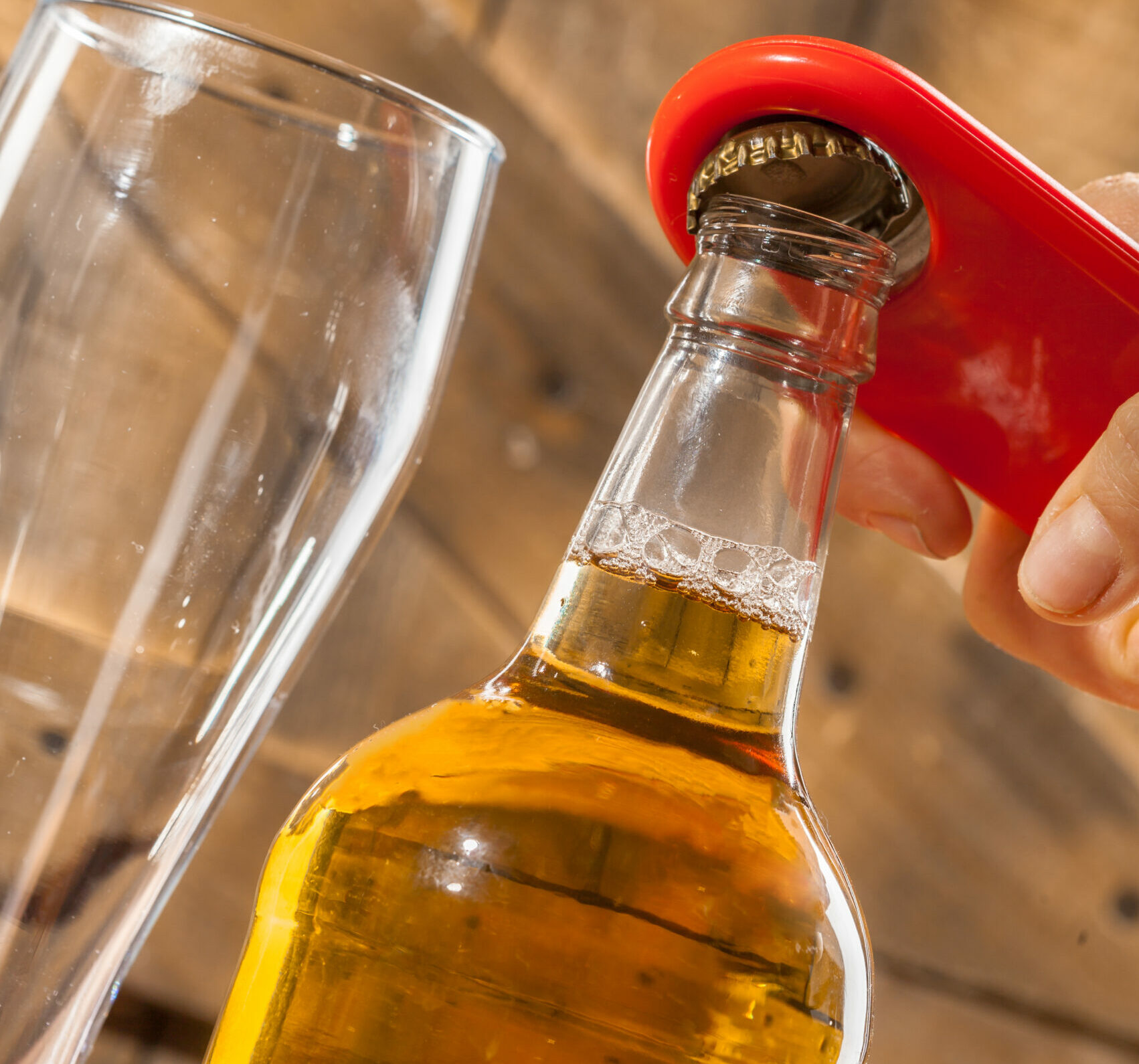 Bogotá permitirá el consumo de licor durante las elecciones juveniles del fin de semana