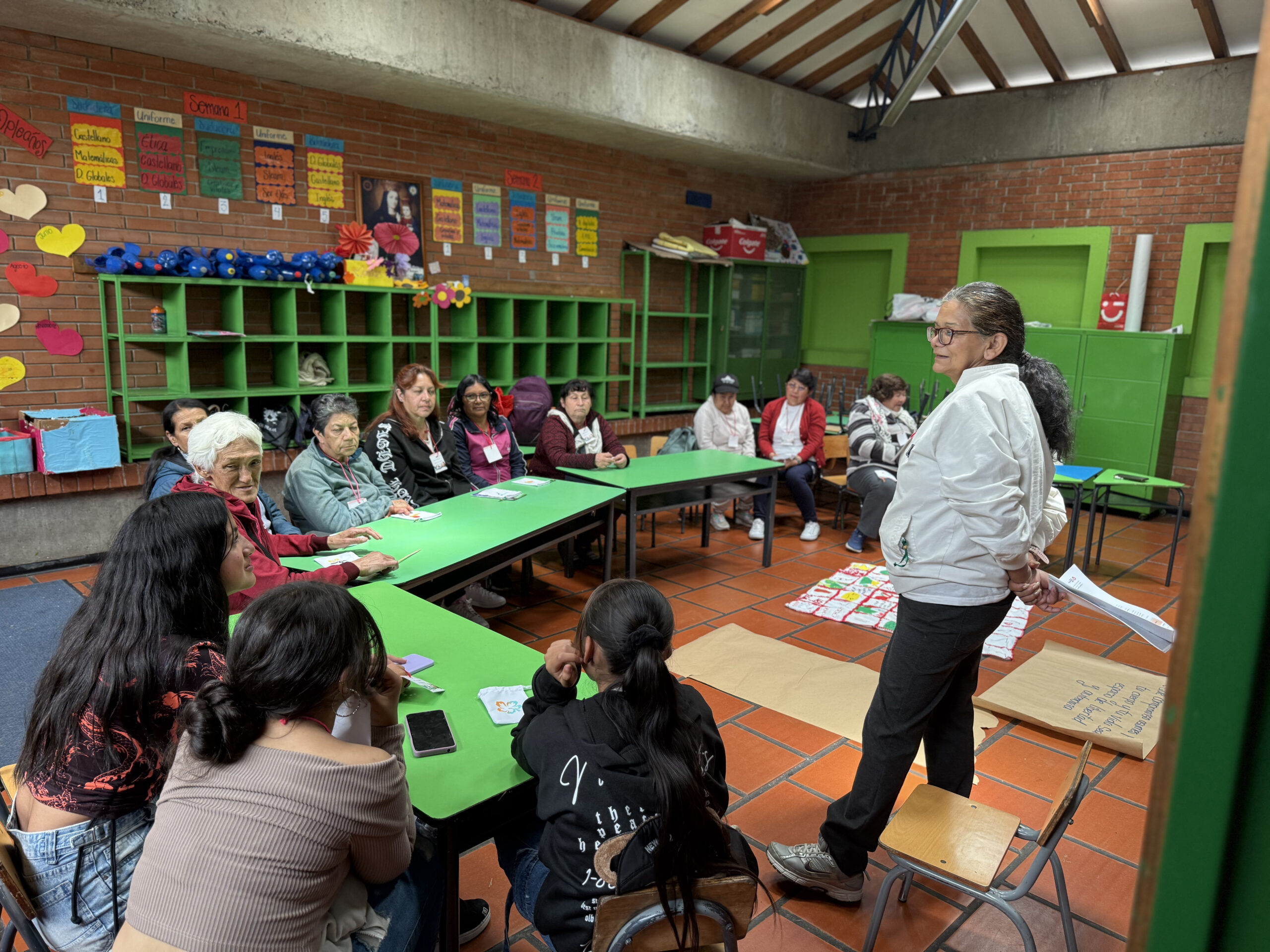 Más de 230 mujeres en Bogotá participaron en un taller de sanación, emprendimiento y empoderamiento