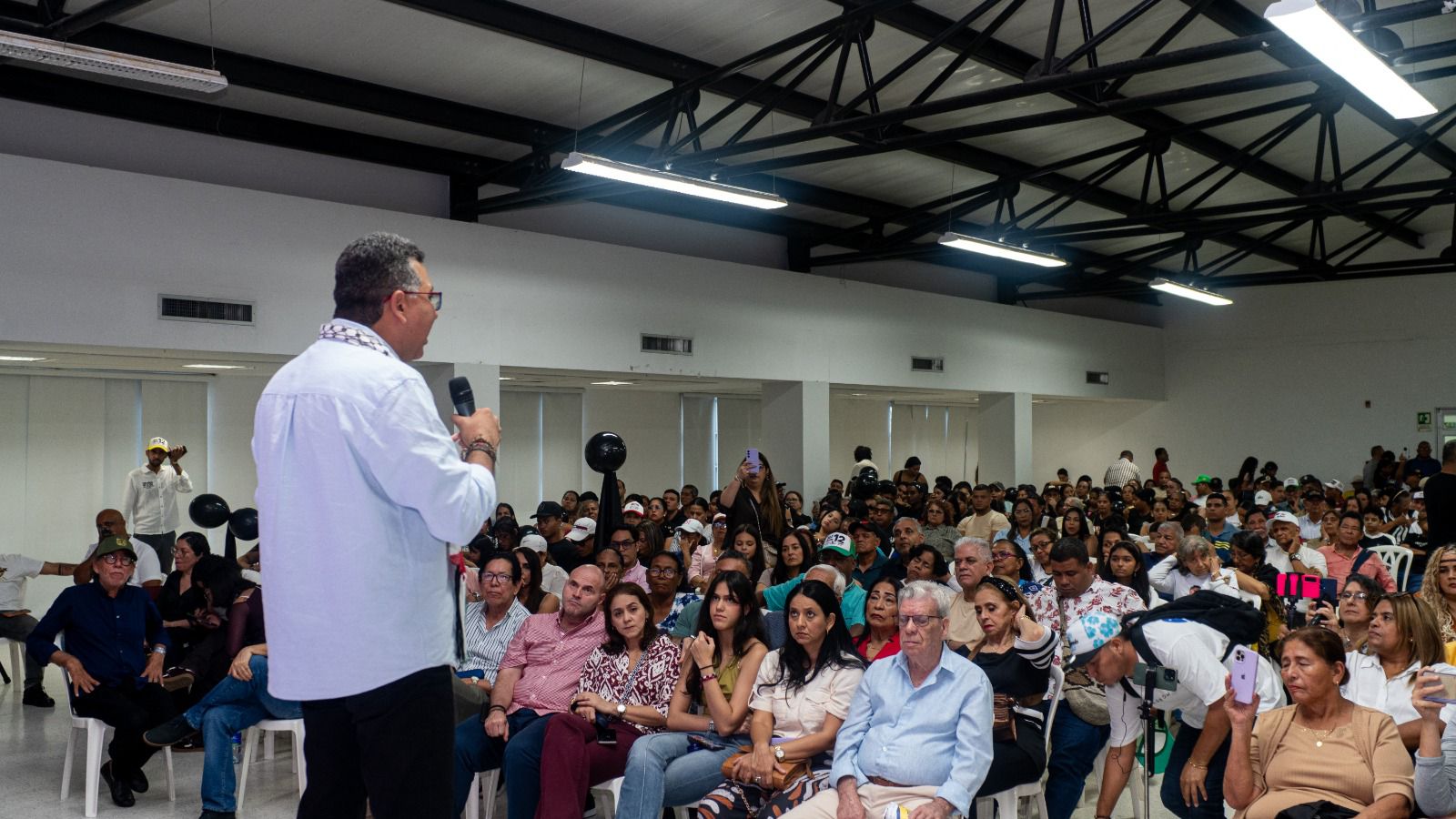 Orlando De La Hoz denuncia exclusión de precandidatos del Pacto Histórico y califica la decisión del Tribunal como un atentado a la democracia