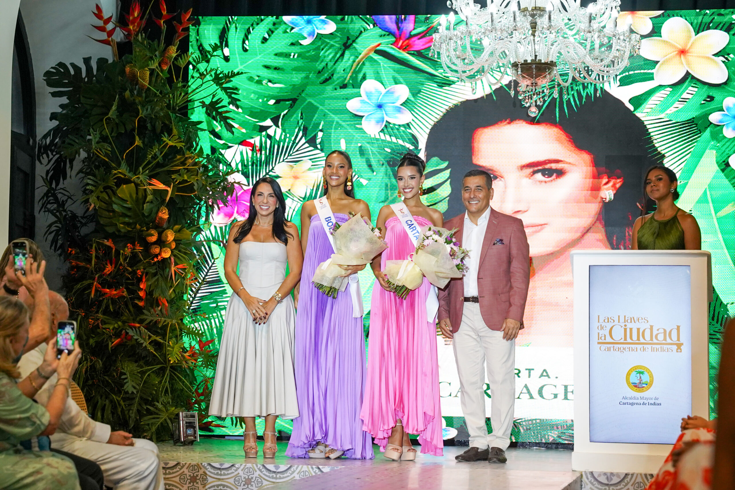 Cartagena abre sus puertas a la belleza y entrega las llaves de la ciudad a las candidatas del Concurso Nacional de Belleza 2025
