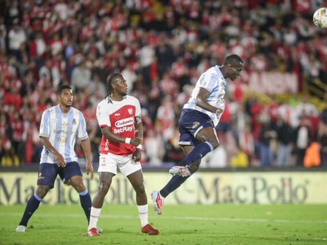 Santa Fe busca un respiro en Ibagué en duelo decisivo frente al Tolima por los cuadrangulares