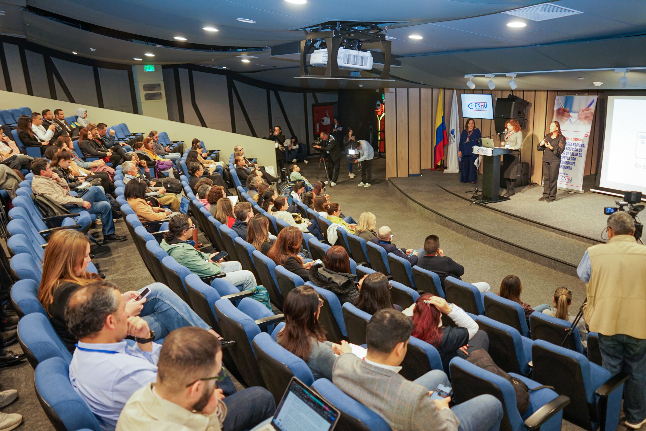Pacientes con enfermedades huérfanas alertan por grave deterioro en la atención médica en Colombia