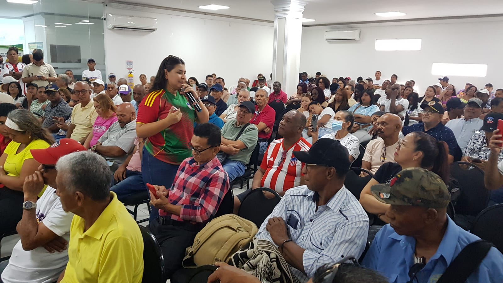 Andrea Vargas De La Hoz fortalece su liderazgo y recibe respaldo masivo de bases territoriales del Atlántico