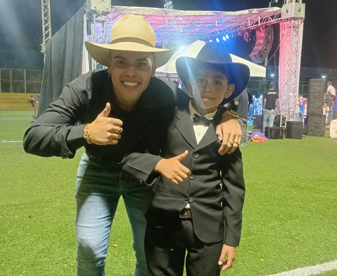 Un sueño hecho canción Julio César Arias, el bumangués compartió tarima con Kevin Montoya