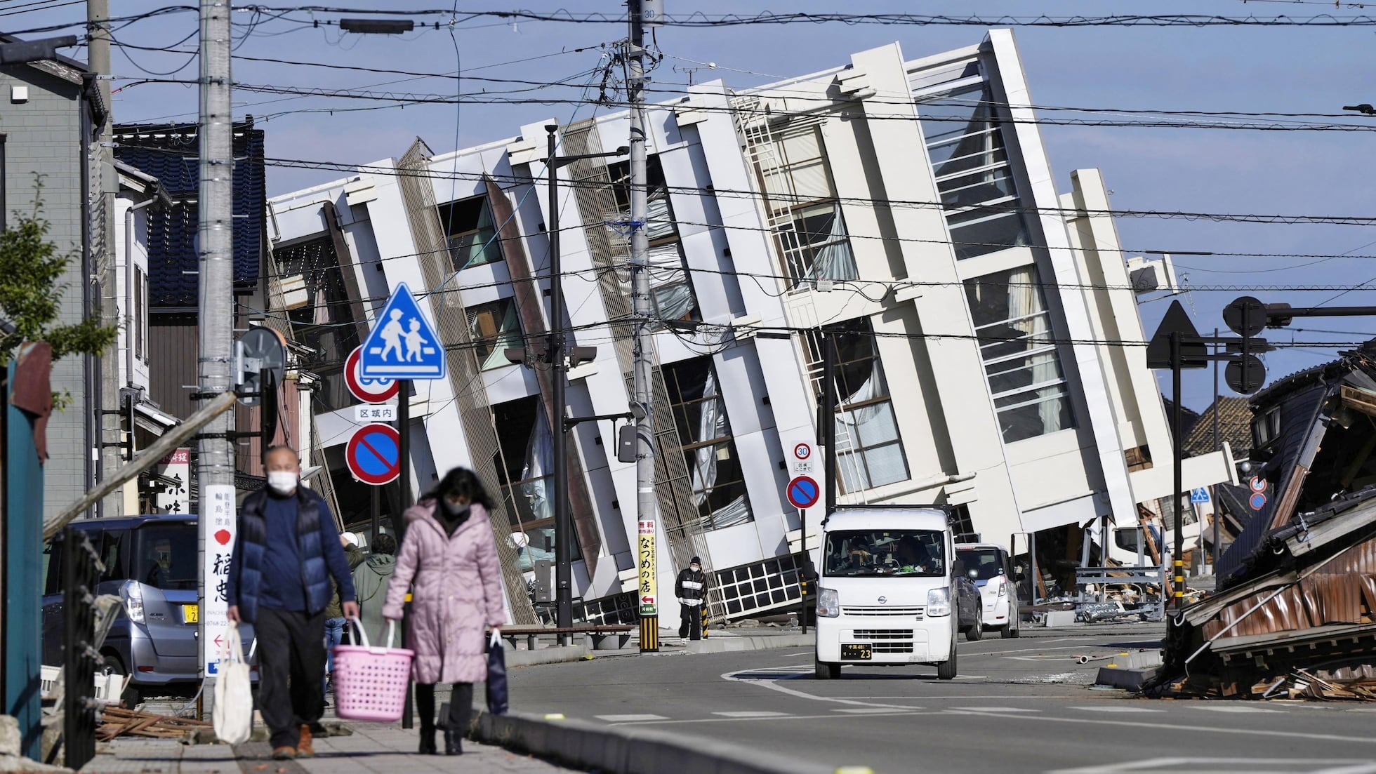 Fuerte terremoto de 7,6 sacude Japón y provoca alerta de tsunami en varias prefecturas