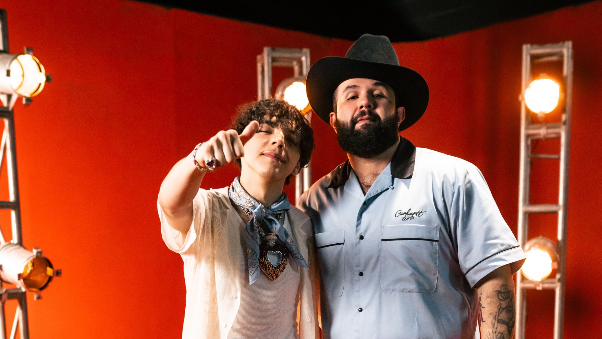 Carín León y Xavi unen generaciones del regional mexicano con “La Morrita”