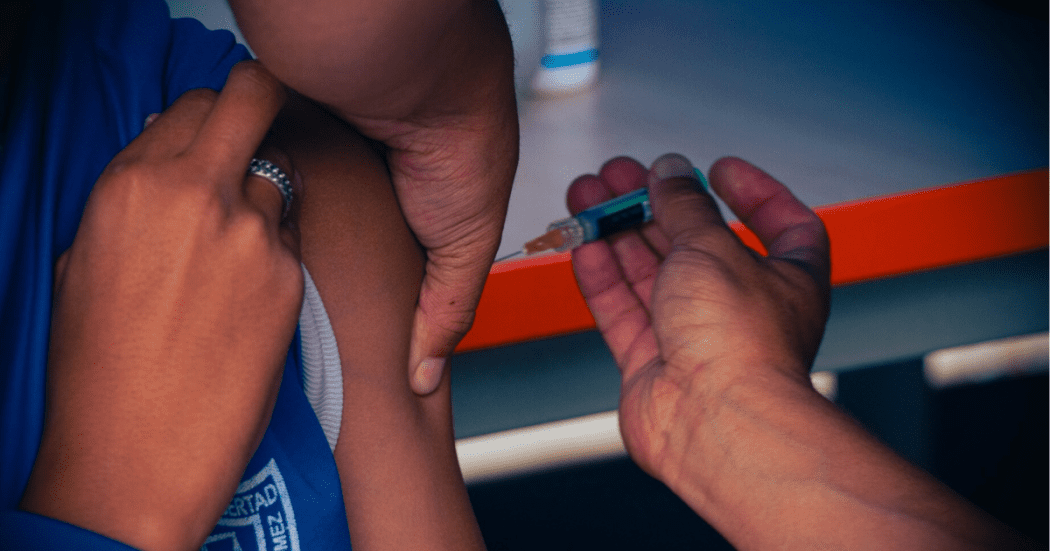 Bogotá refuerza vacunación para proteger a niños antes del regreso a clases