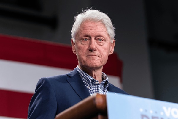 Bill Clinton declara ante el Congreso de Estados Unidos y niega conocer los delitos de Jeffrey Epstein