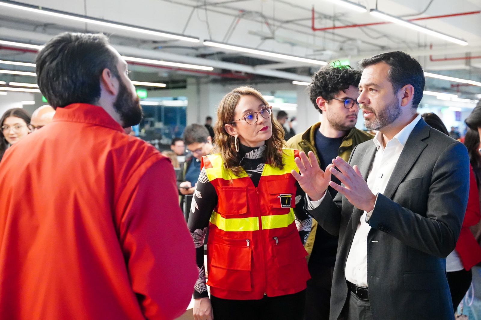 Bogotá moderniza su transporte con centro tecnológico que integra operación y seguridad de TransMilenio