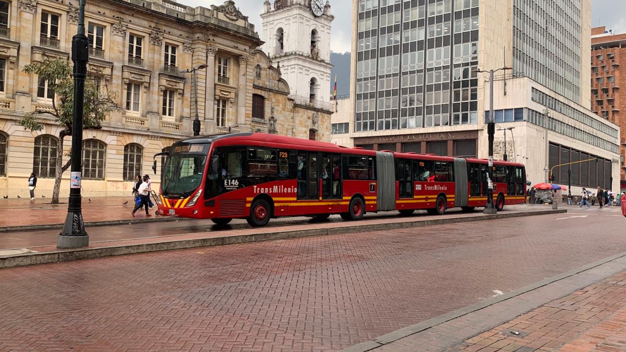 Debate en Bogotá por tarifa diferencial para estudiantes en TransMilenio