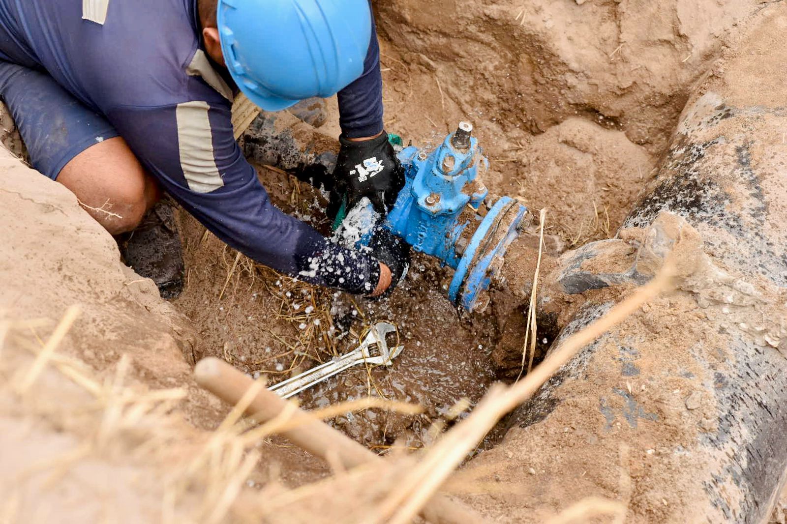Triple A destapa millonarias pérdidas por robo de agua en el Atlántico y alerta por aumento de conexiones ilegales