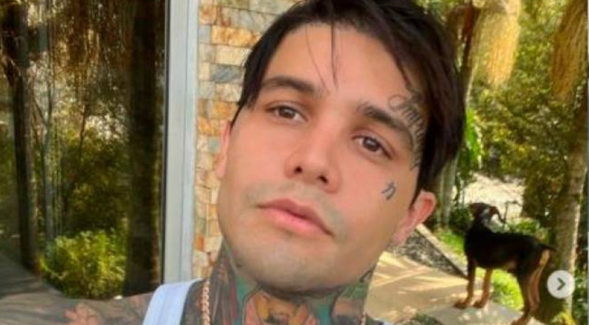 Yeferson Cossio responde a polémica con Avianca y anuncia acciones legales tras controversia en vuelo internacional