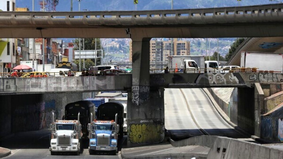 Bogotá enfrenta grave crisis de movilidad con congestión en la mayor parte de su red vial