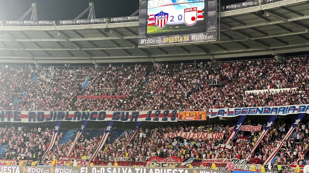 Doce hinchas del Junior fueron capturados tras disturbios en Paraguay antes de partido internacional