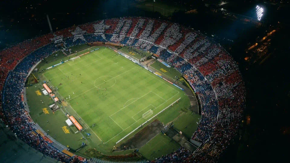 Medellín reacciona y empata 1 a 1 ante Estudiantes en un debut intenso por Libertadores