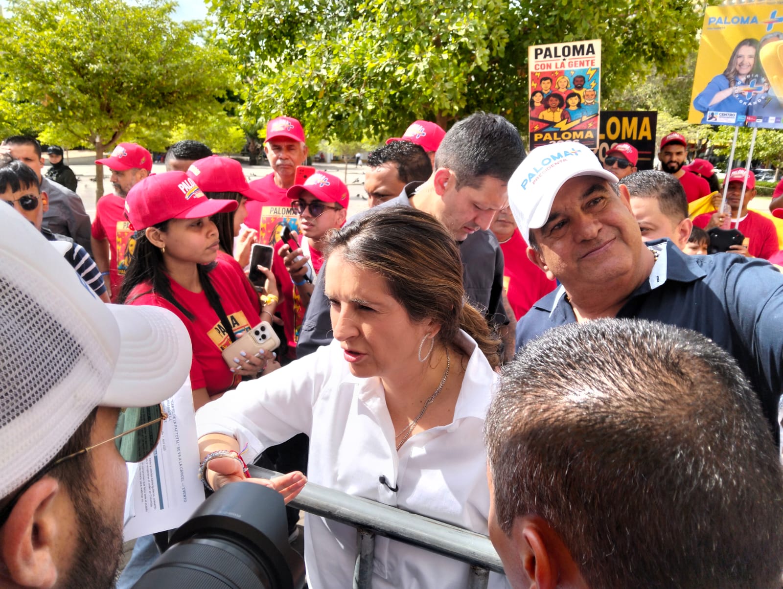 Paloma Valencia plantea giro en la política de seguridad durante visita a Barranquilla