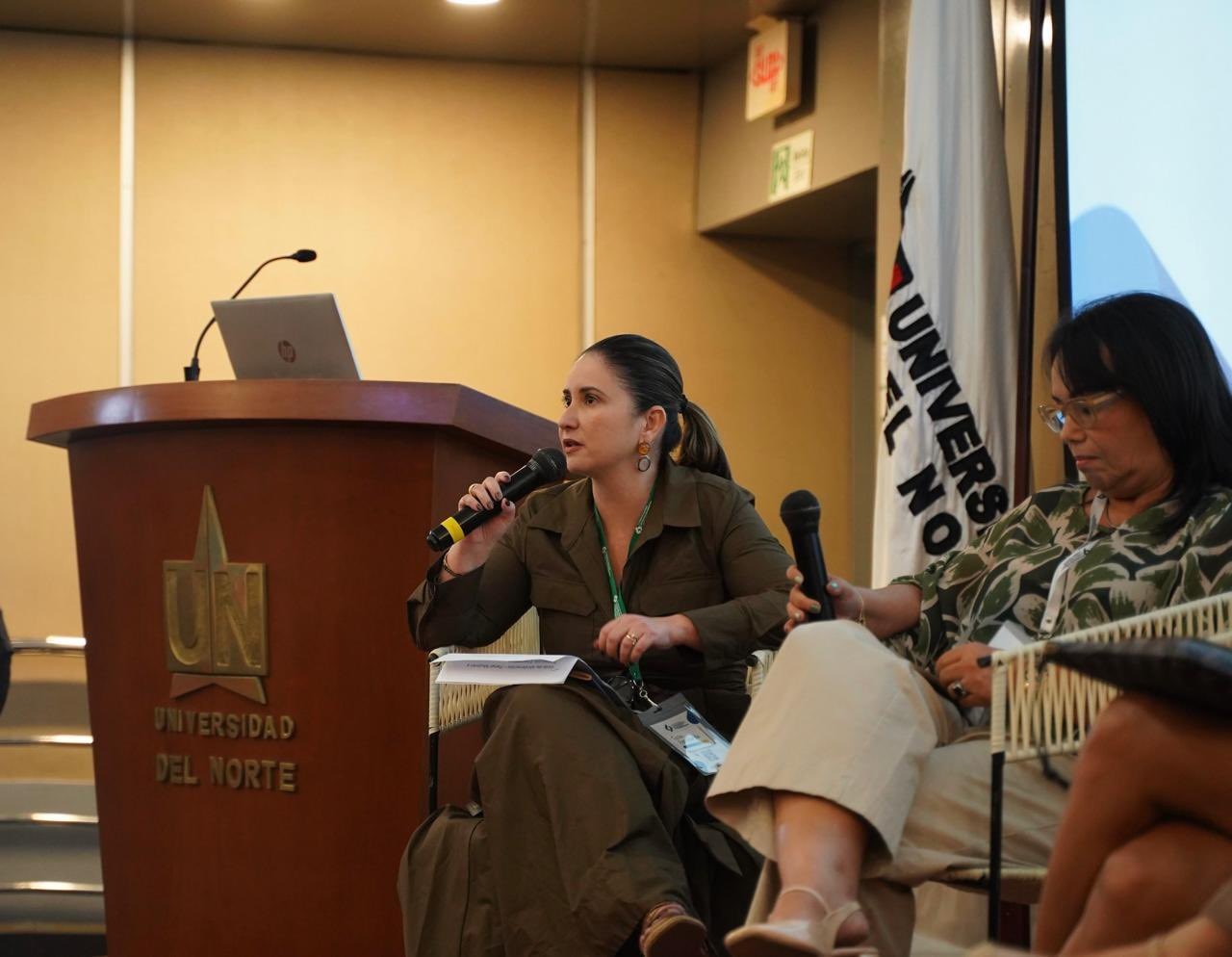 Debate sobre transición energética en Barranquilla pone el foco en equidad territorio y regulación