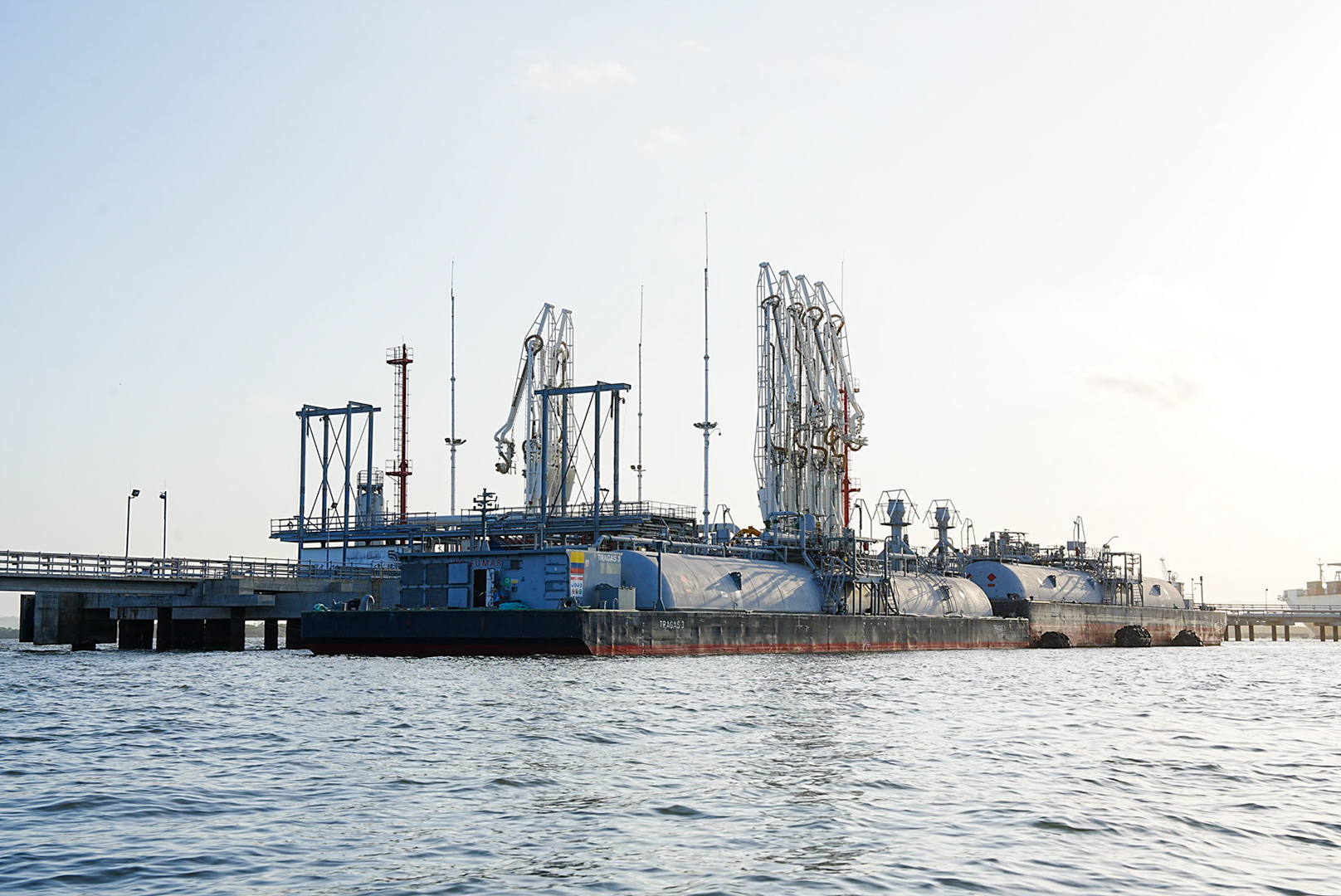 Ecopetrol y Puerto Bahía avanzan con proyecto de regasificación en Cartagena