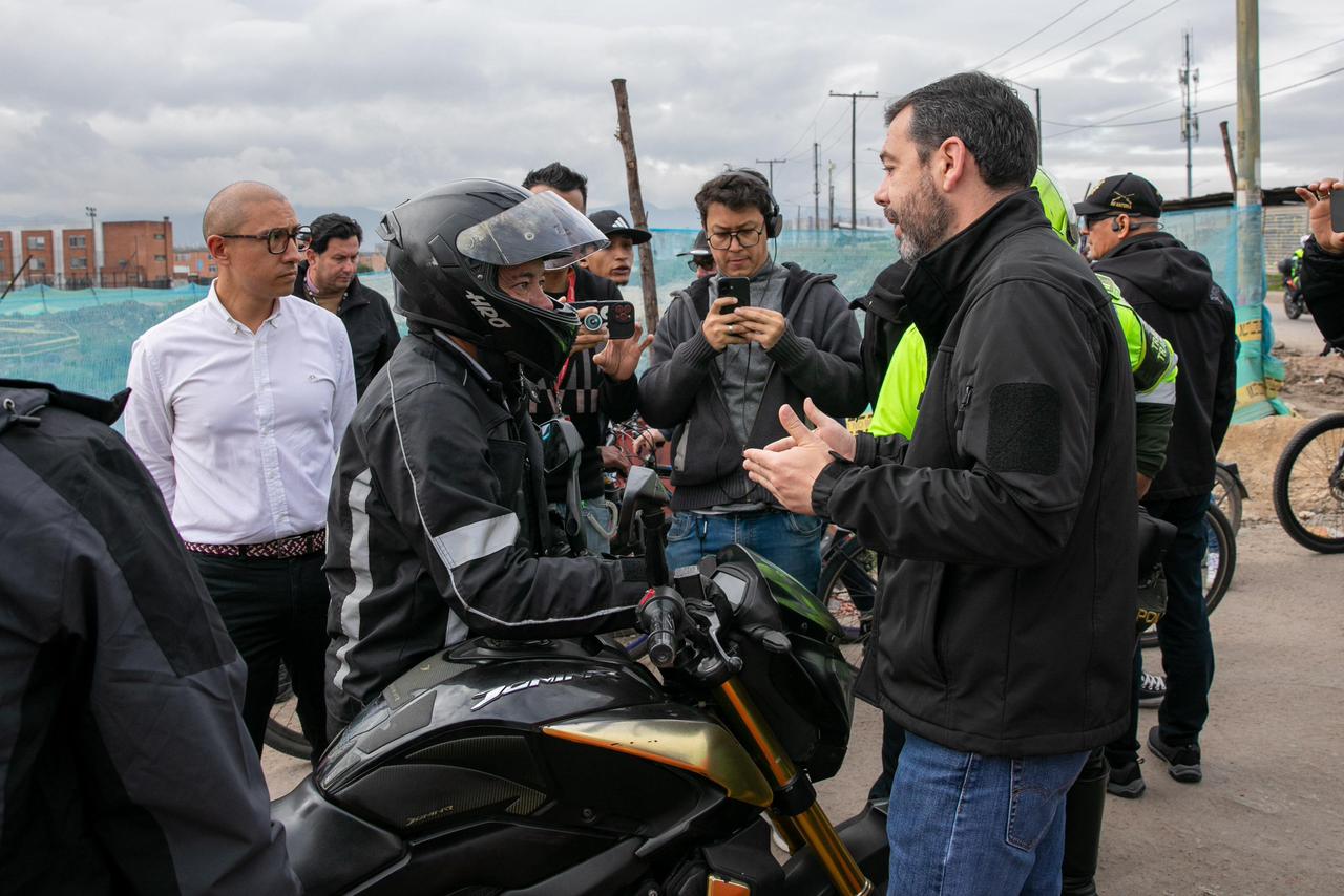 Bogotá refuerza operativos contra motociclistas que invaden el espacio público