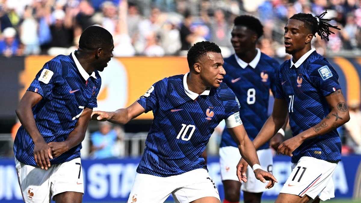 Francia impone su jerarquía elimina a Suecia y avanza con autoridad a los octavos de final