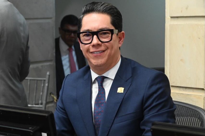 Pedro Flórez inicia un nuevo periodo en el Senado con una agenda enfocada en salud educación y desarrollo regional